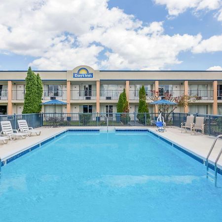 Days Inn By Wyndham Christiansburg Exterior foto