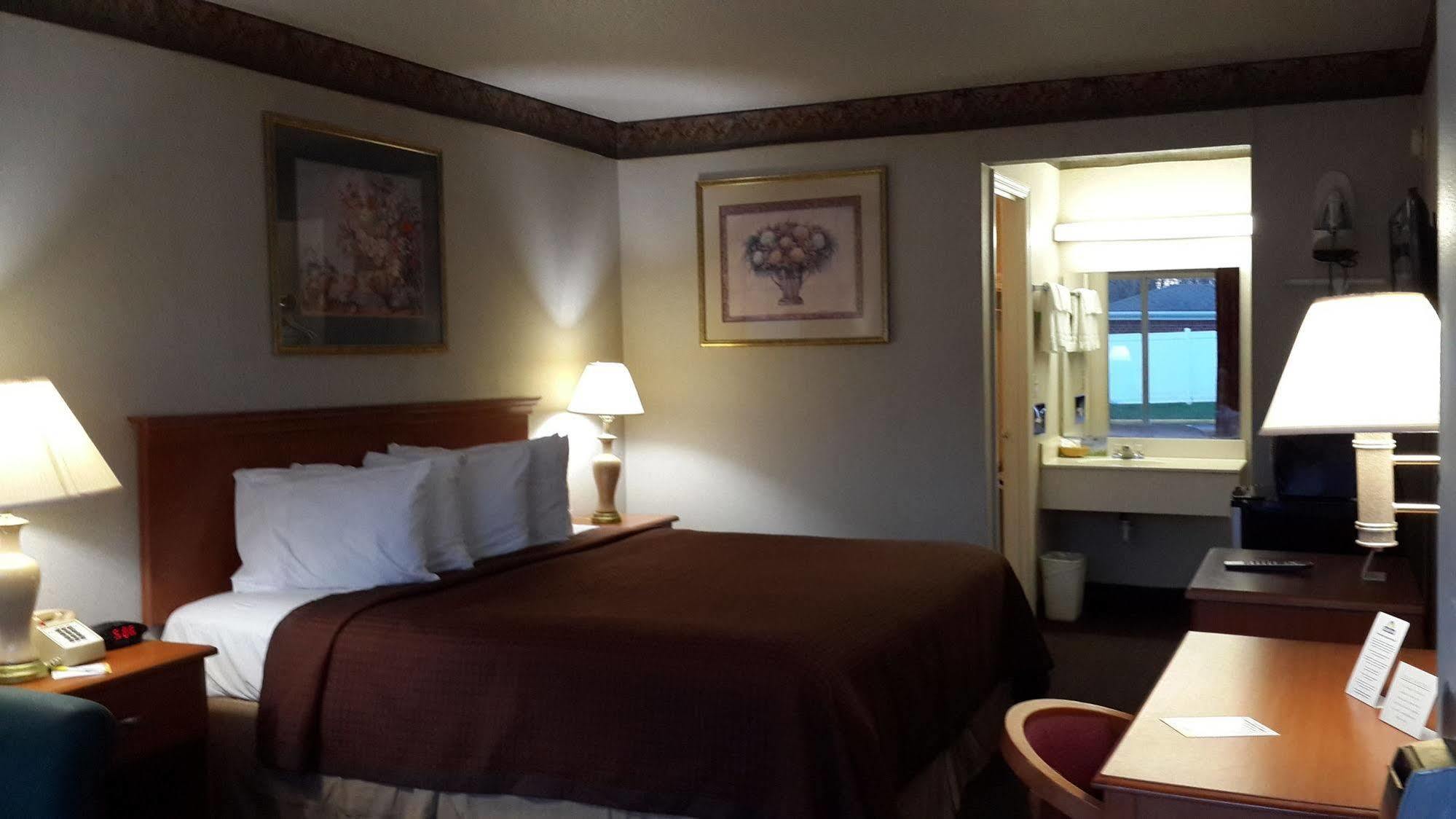 Days Inn By Wyndham Christiansburg Exterior foto